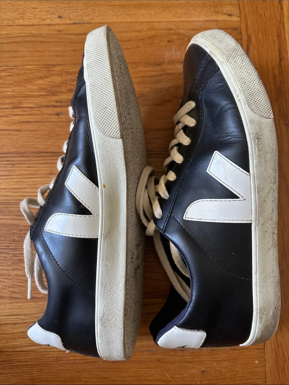 Veja Men’s Black Leather Sneakers with White Details Size 9